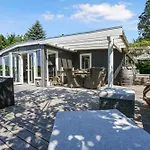 Spacious With A View Of Wild Nature Semesterbostad