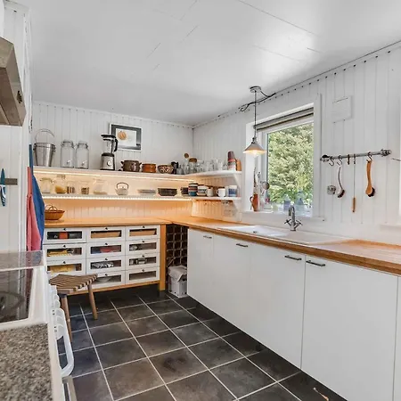 Spacious With A View Of Wild Nature בית נופש