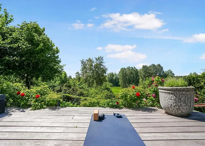 Spacious With A View Of Wild Nature * Dronningmølle